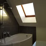 Apartment Francois 1er 16eme